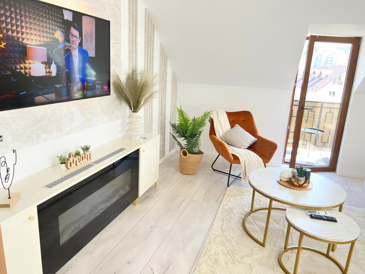 Studio Poienii - A Cozy Stay 5 Min Away From The Center Bistriţa Eksteriør bilde